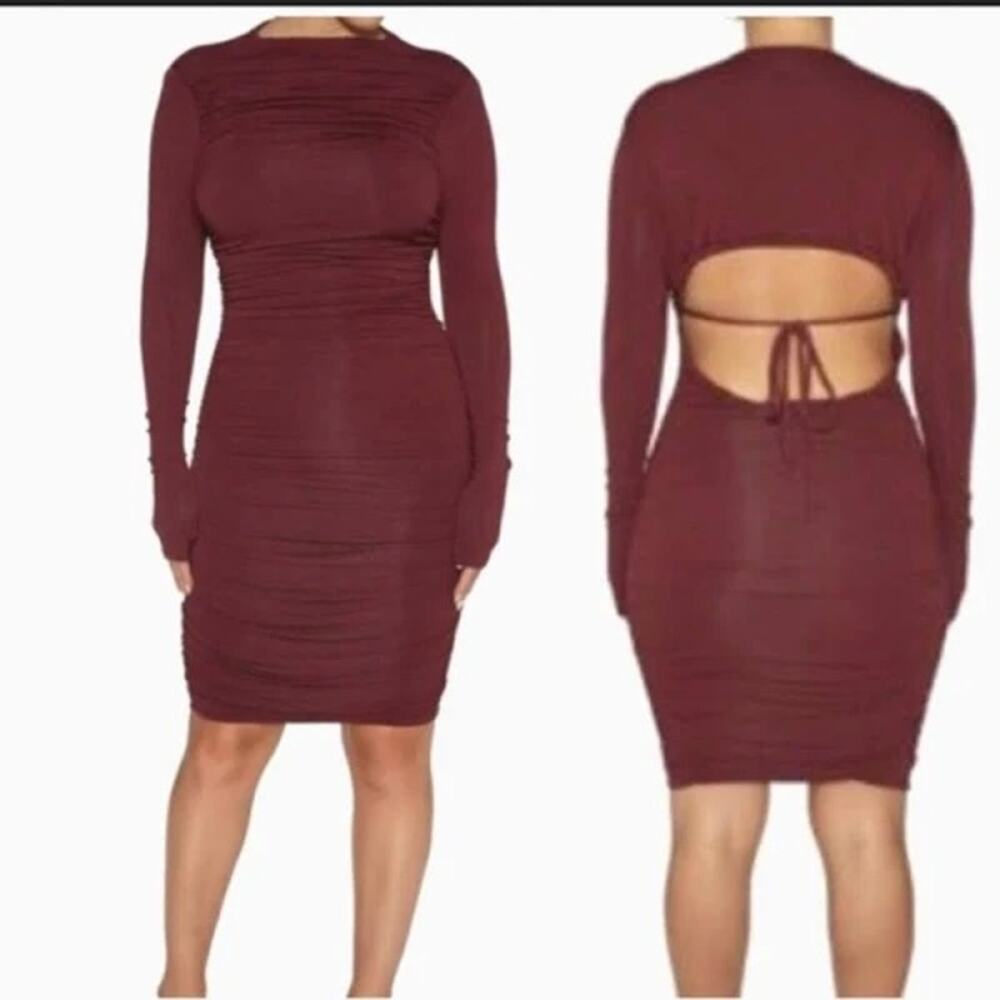 NAKED WARDROBE New $68 Back to the Ruched Wide Knee Length Dress Size M